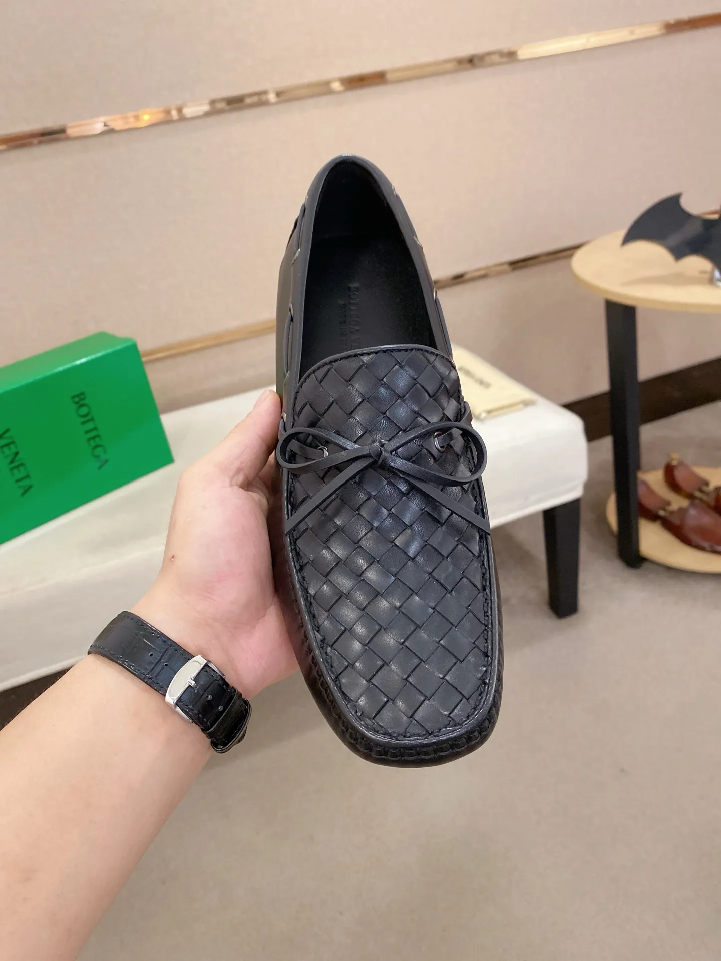 Men's shoes 💰 400💰 (Niu Li + Niu Pad) [BV] latest hot style‼ ️Casual men's shoes, uppers imported first-layer cowhide ➕Full imported cowhide lining✔️Exquisite workmanship, excellent foot feel, special rubber soles✔️, cool and fashionable, the latest fashion, fashionable outsole, hurry up. Code number: 38-44 (can be customized to 37.45, non-refundable)